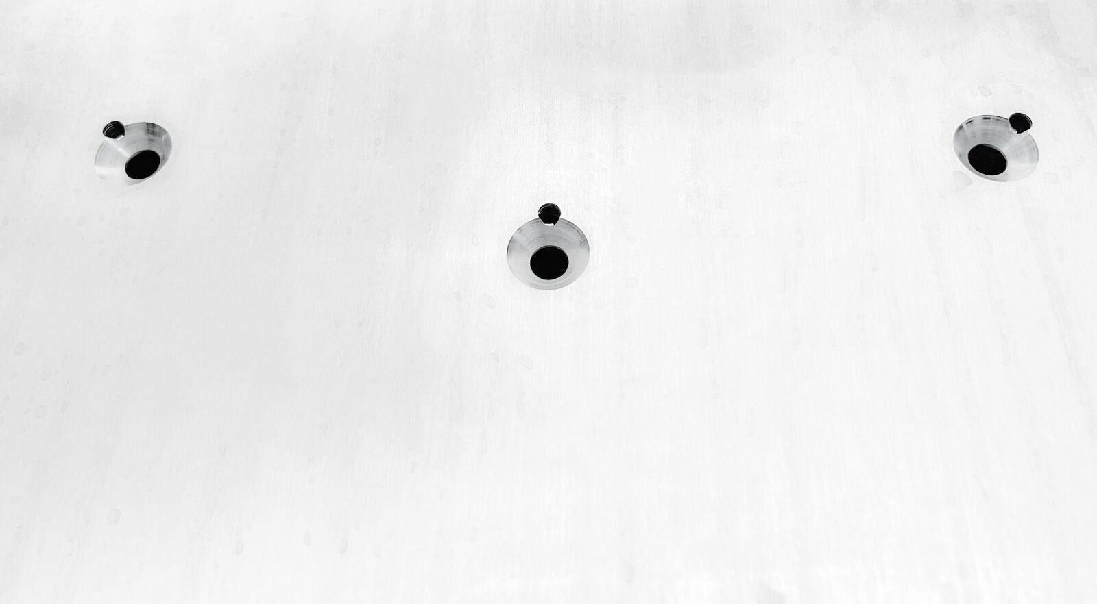 TRUSS - BASE 900 X 900 X 8MM ALUMINIUM PLATE FOR 290MM BOX/TRI TRUSS - Image 3